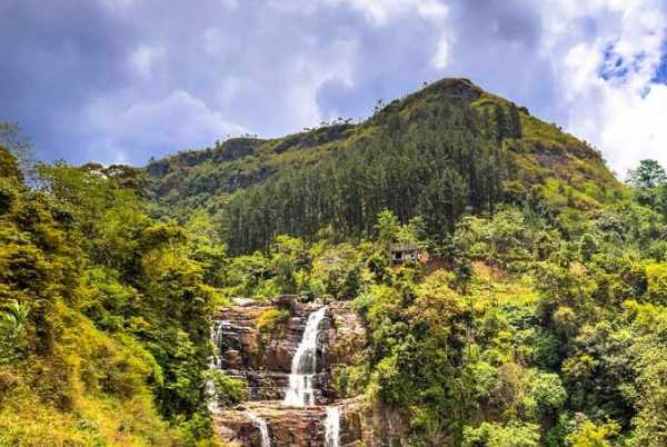 Visit the beautiful Ramboda Falls