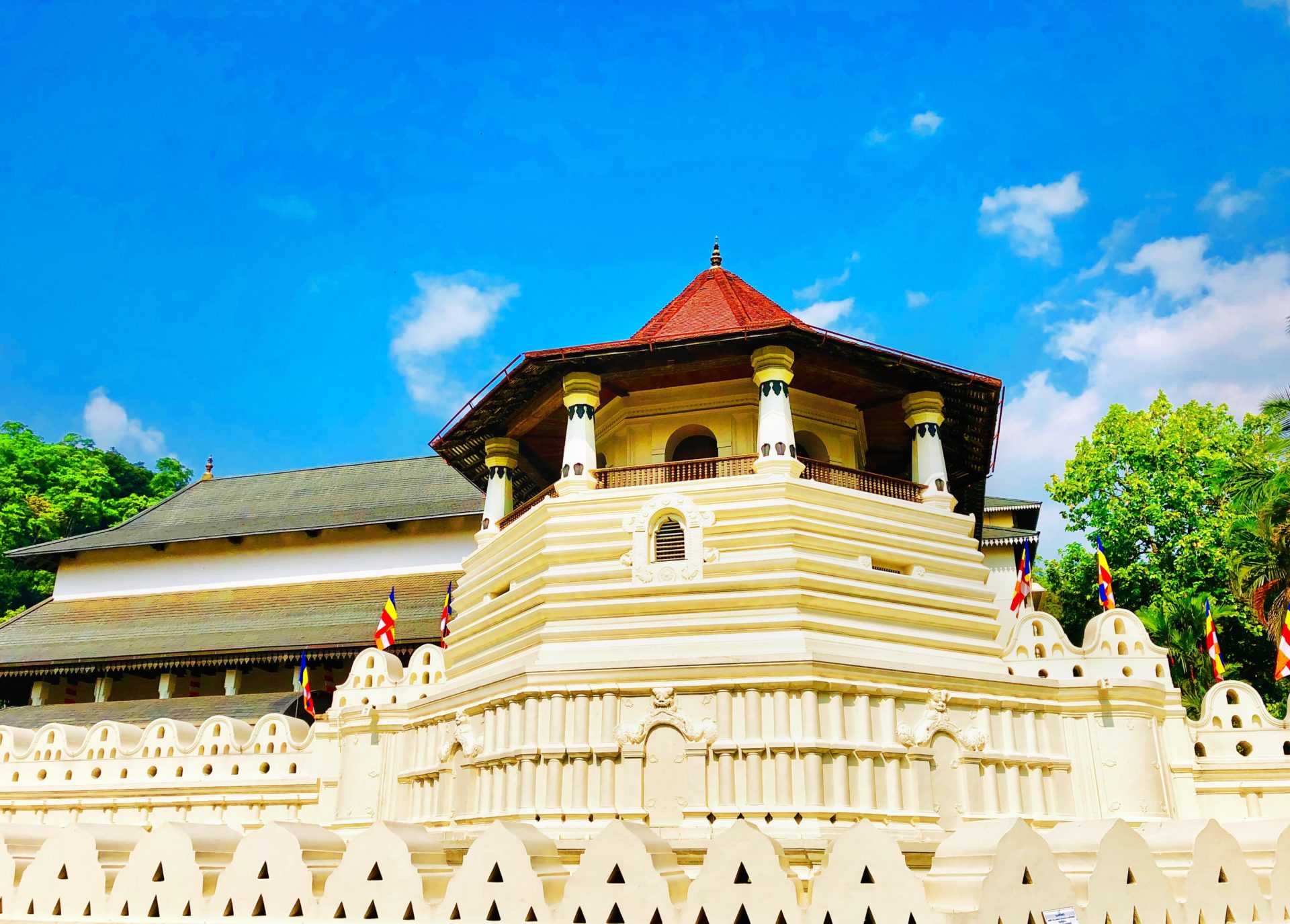 Tour of the Temple of the Tooth Relic in Kandy